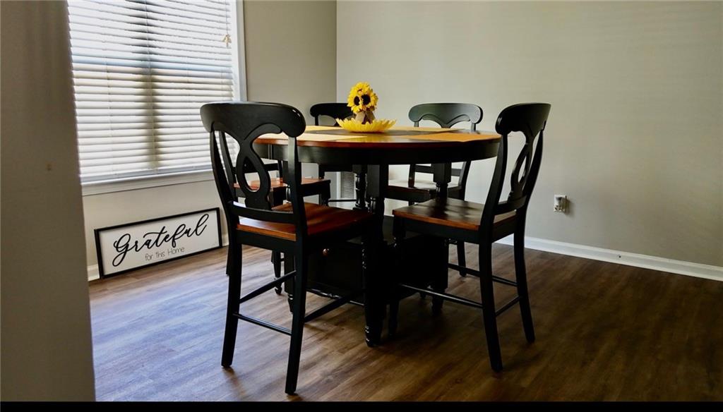 4911 Oak Meadow Lane Property Photo 4