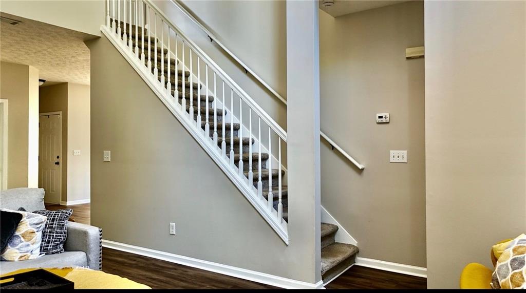 4911 Oak Meadow Lane Property Photo 11