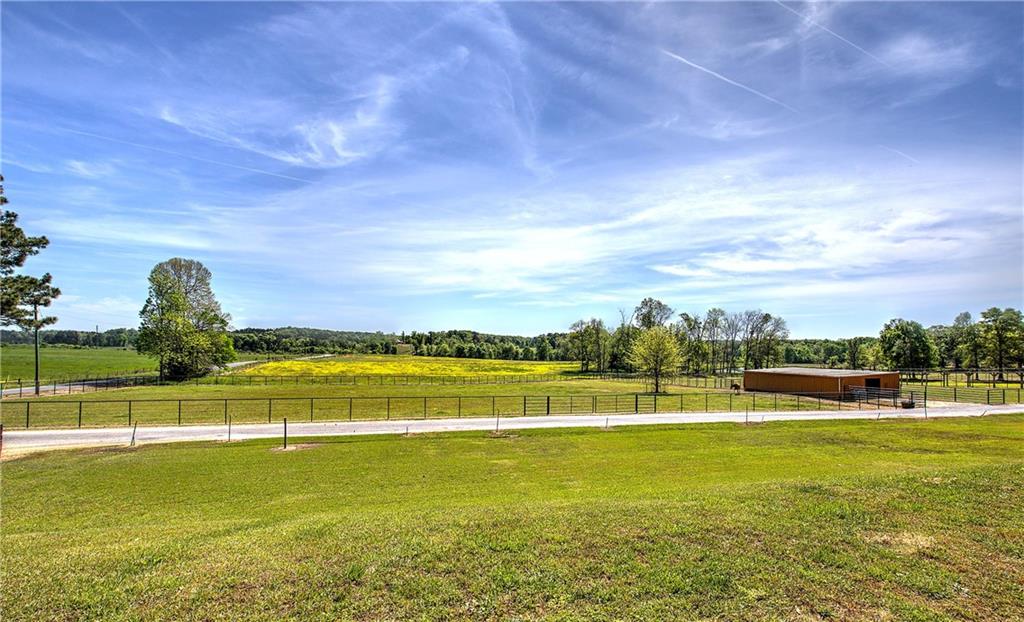 486 County Line Road Property Photo 9