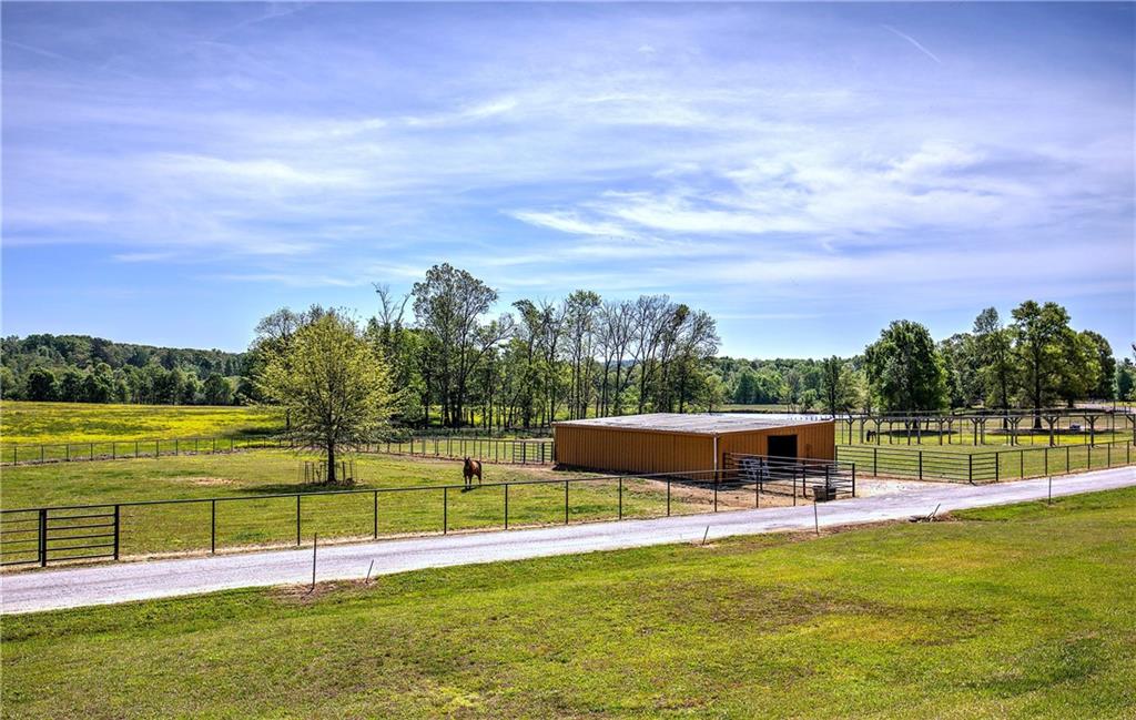 486 County Line Road Property Photo 10