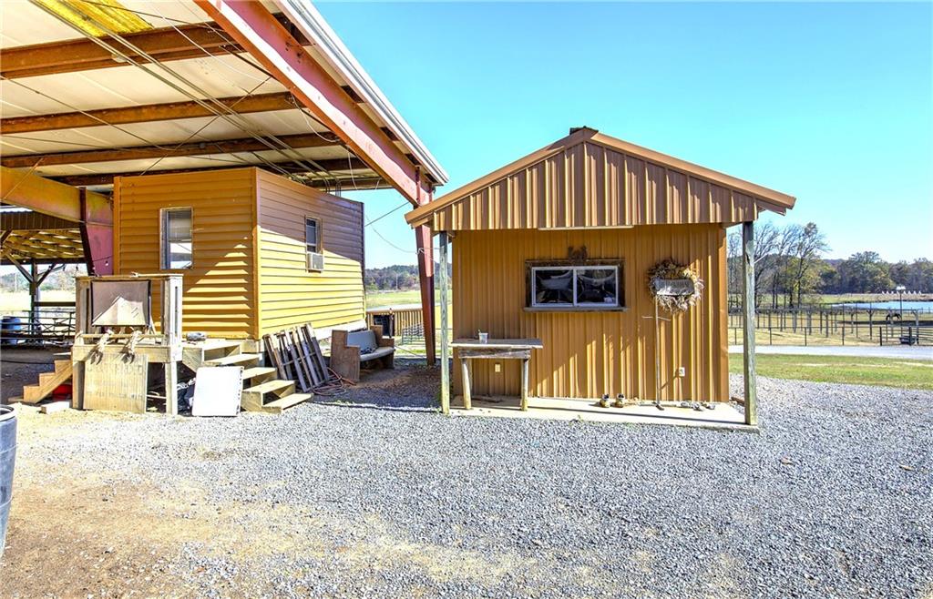 486 County Line Road Property Photo 31