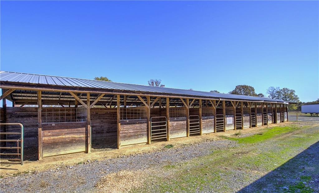 486 County Line Road Property Photo 35