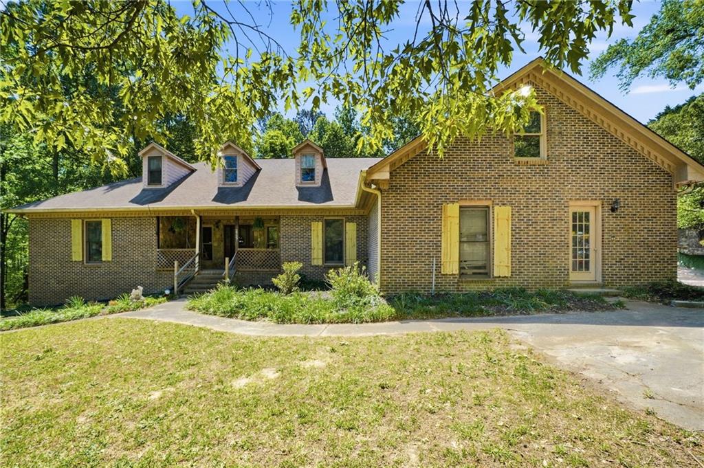 2737 John Petree Road Property Photo 1