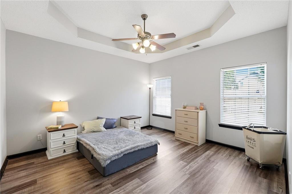 16 Shaw Boulevard Property Photo 13