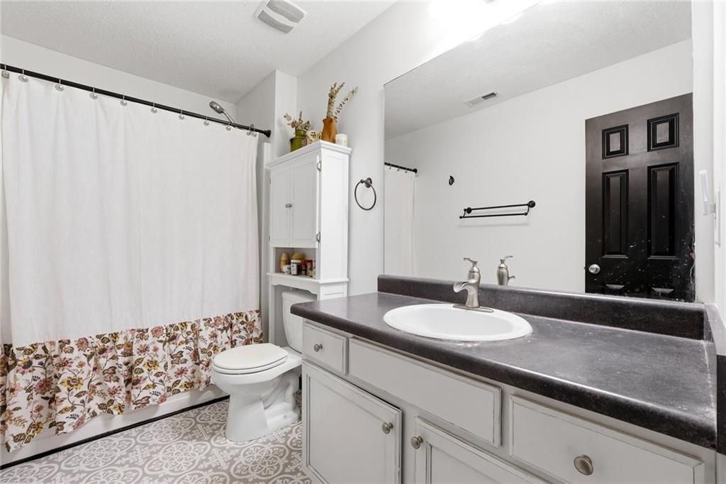 16 Shaw Boulevard Property Photo 18