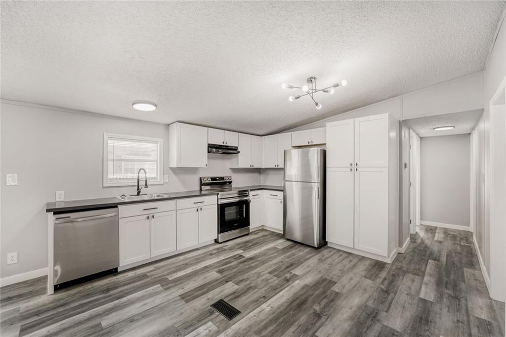 916 Bel Air Boulevard Property Photo 8