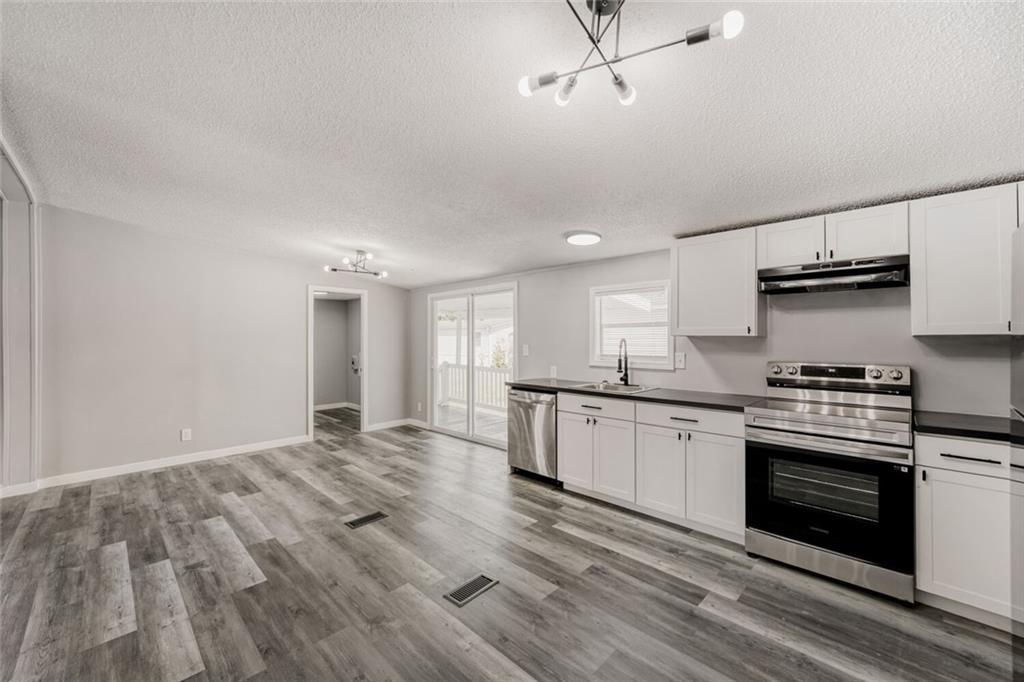 916 Bel Air Boulevard Property Photo 9