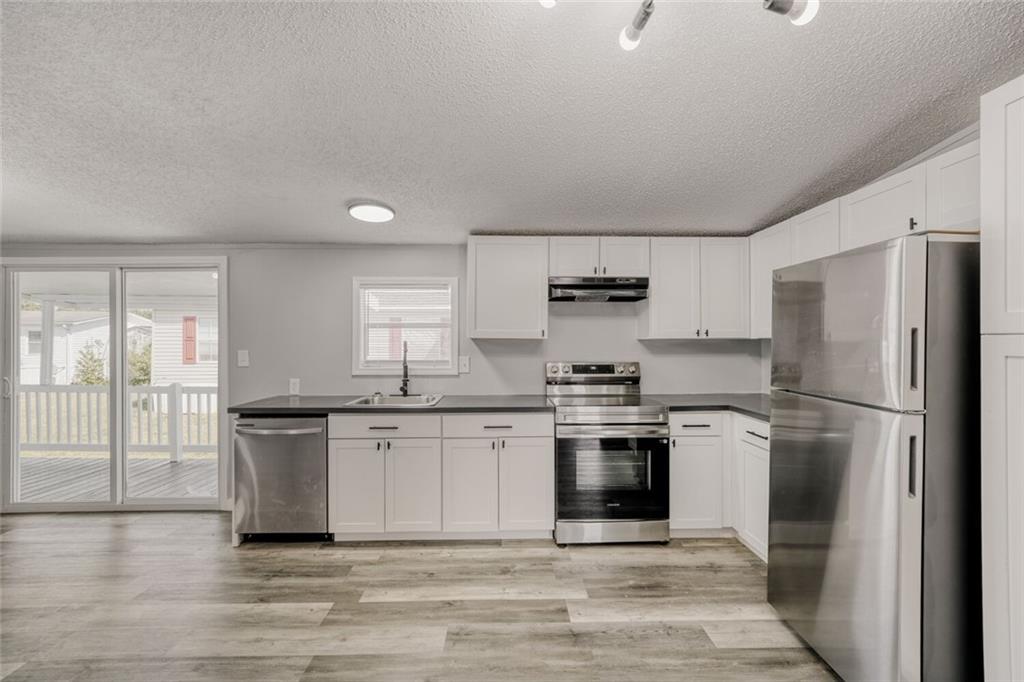 916 Bel Air Boulevard Property Photo 12