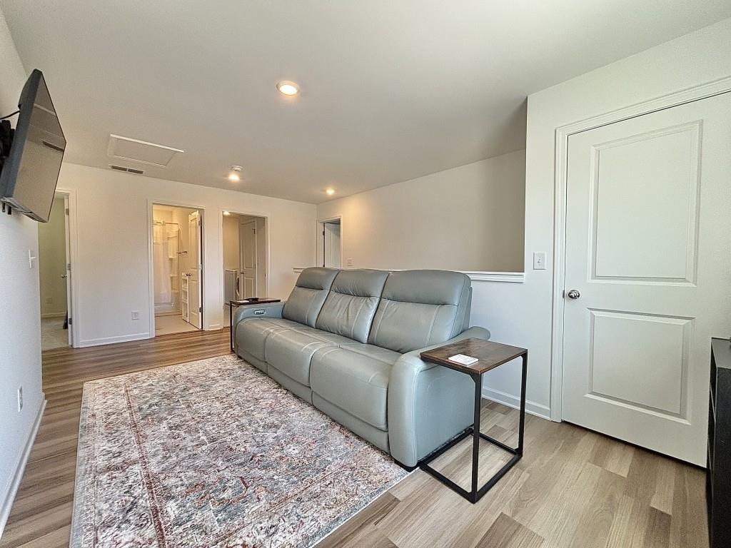 2921 Salinger Way Property Photo 28