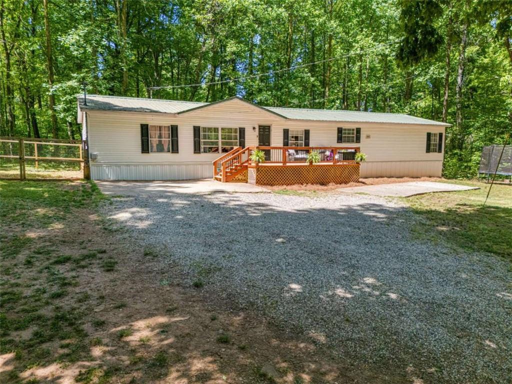 553 Pleasant Acres Drive Property Photo 1