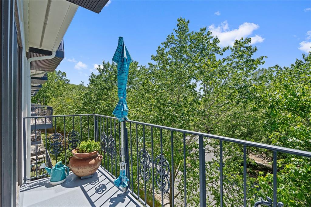 2921 Lenox Road Ne Unit 305 Property Photo 33