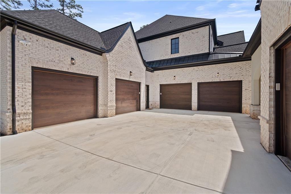 292 Traditions Drive Property Photo 4