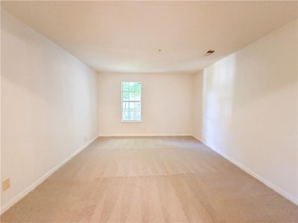 573 Cobblestone Trail Property Photo 10