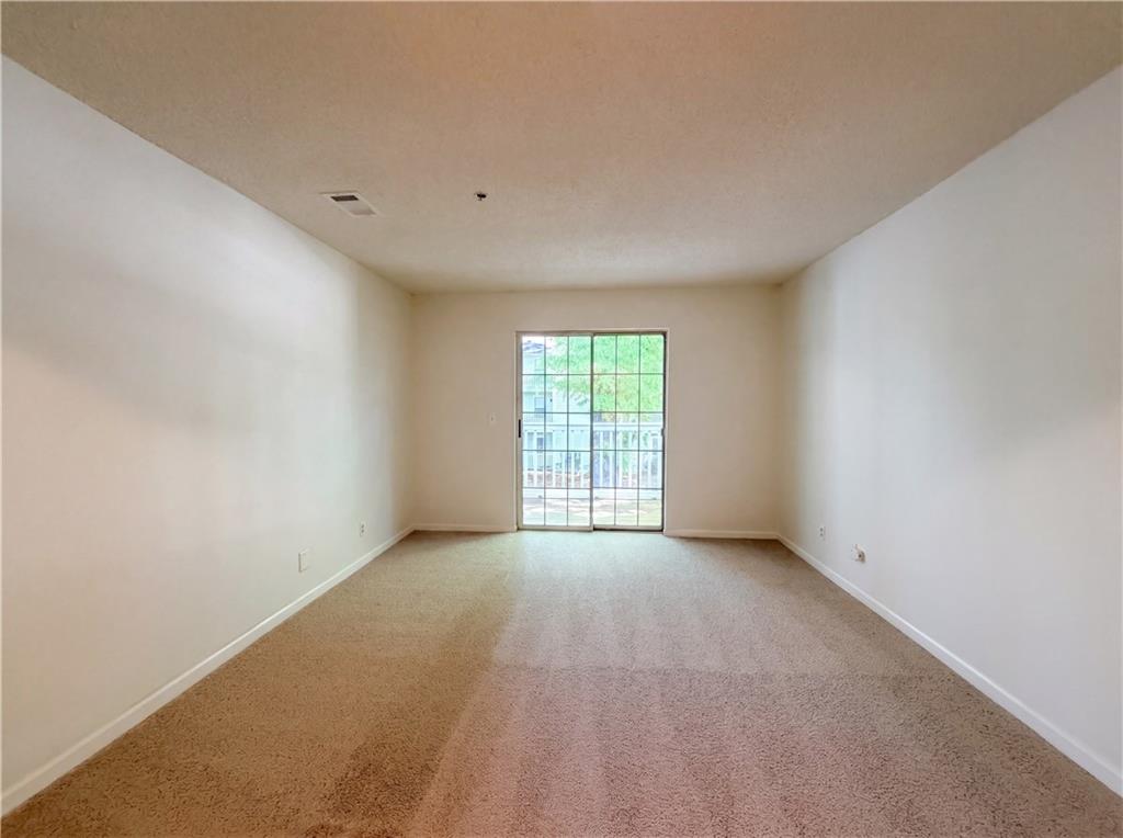 573 Cobblestone Trail Property Photo 12