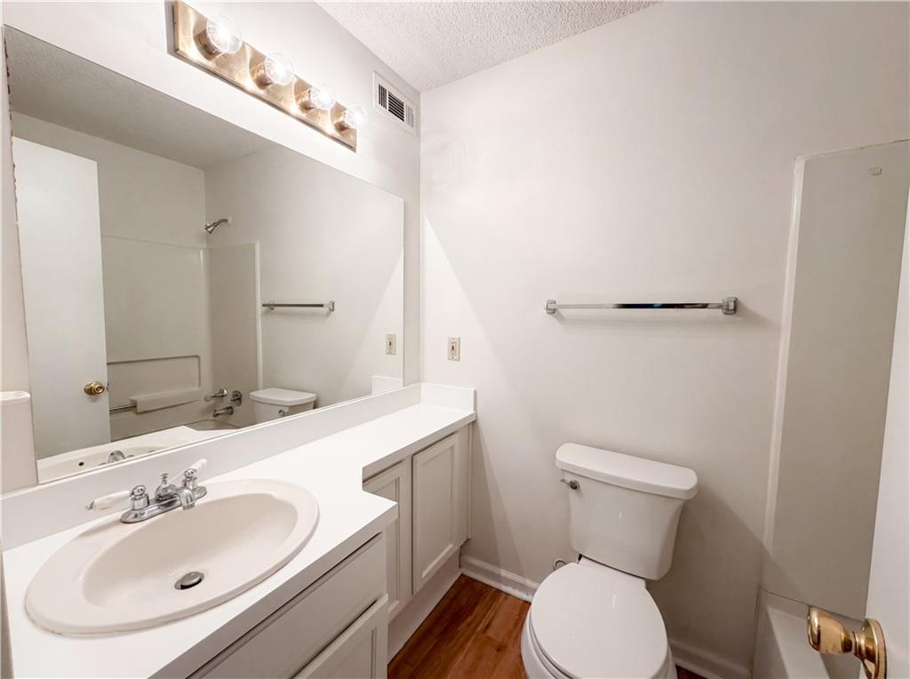573 Cobblestone Trail Property Photo 14