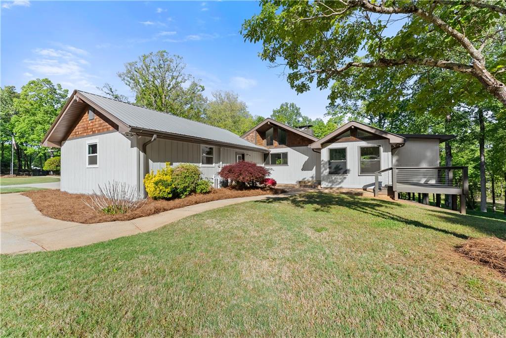 6632 Mountain Meadow Drive Property Photo 1