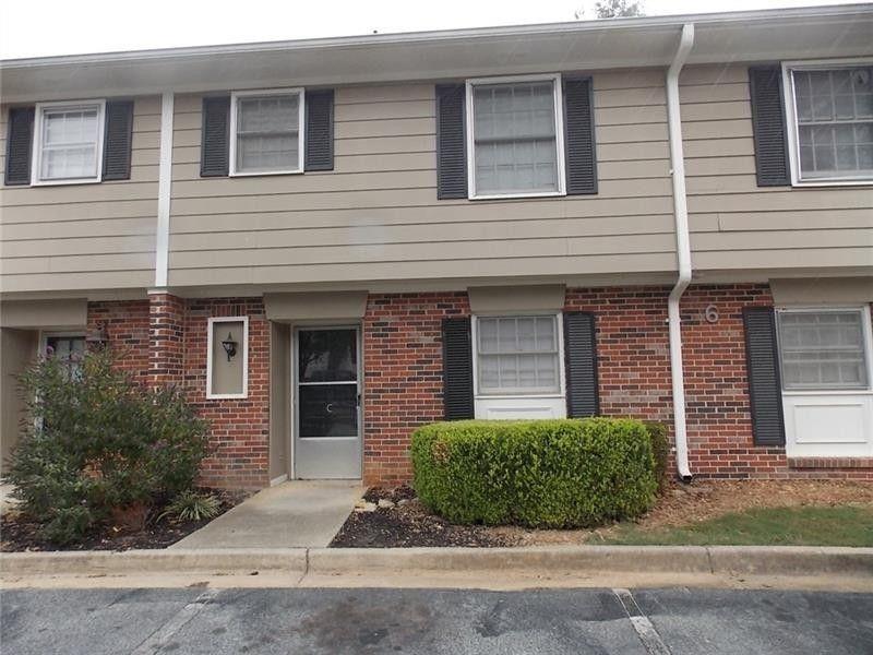 2080 Kings Gate Circle Unit C Property Photo 1