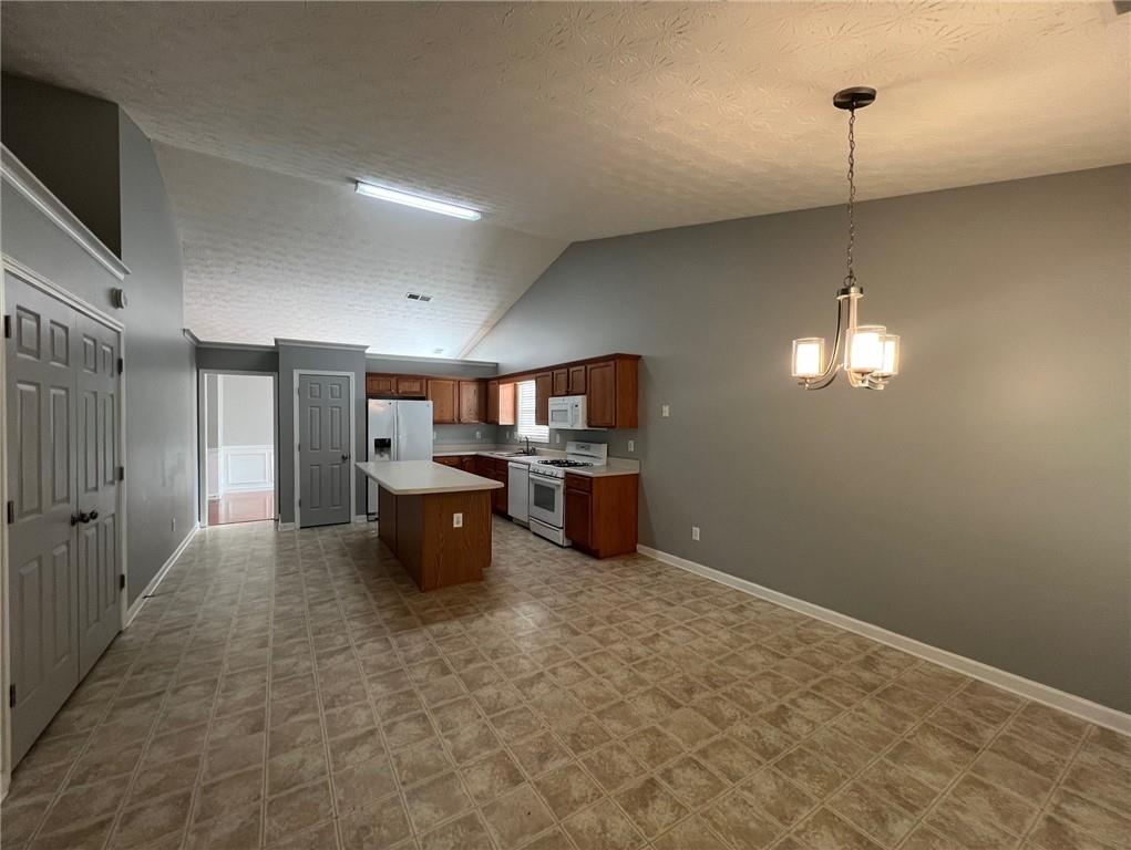 1368 Low Water Way Property Photo 5