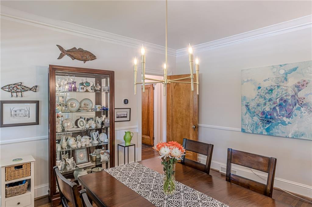 3327 College Street Property Photo 10