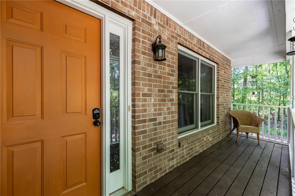 475 Tanner Road Property Photo 4