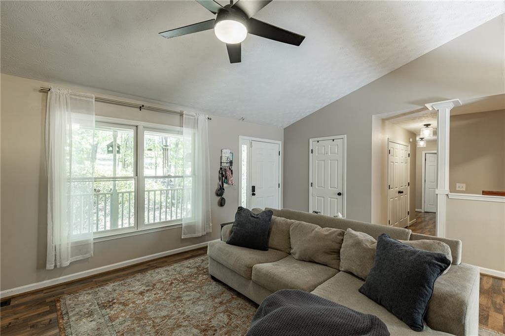 475 Tanner Road Property Photo 8