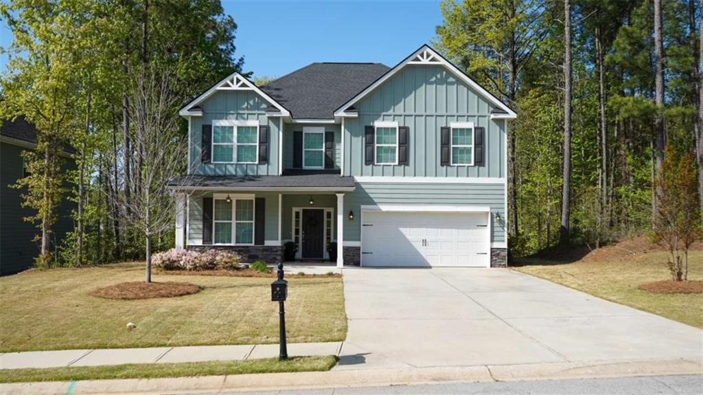 832 Brown Thrasher Way Property Photo 1