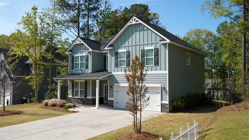 832 Brown Thrasher Way Property Photo 2
