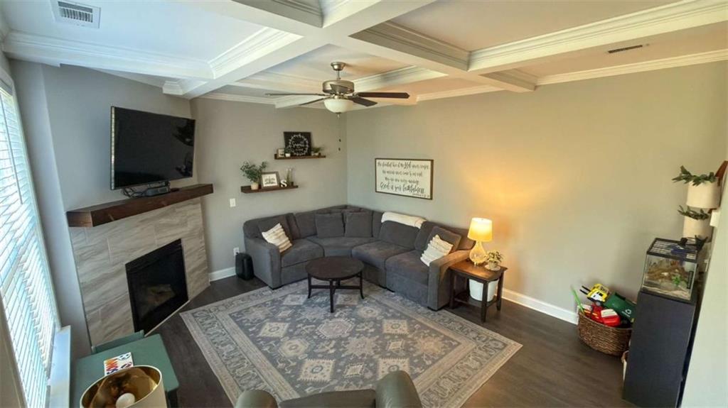 832 Brown Thrasher Way Property Photo 5
