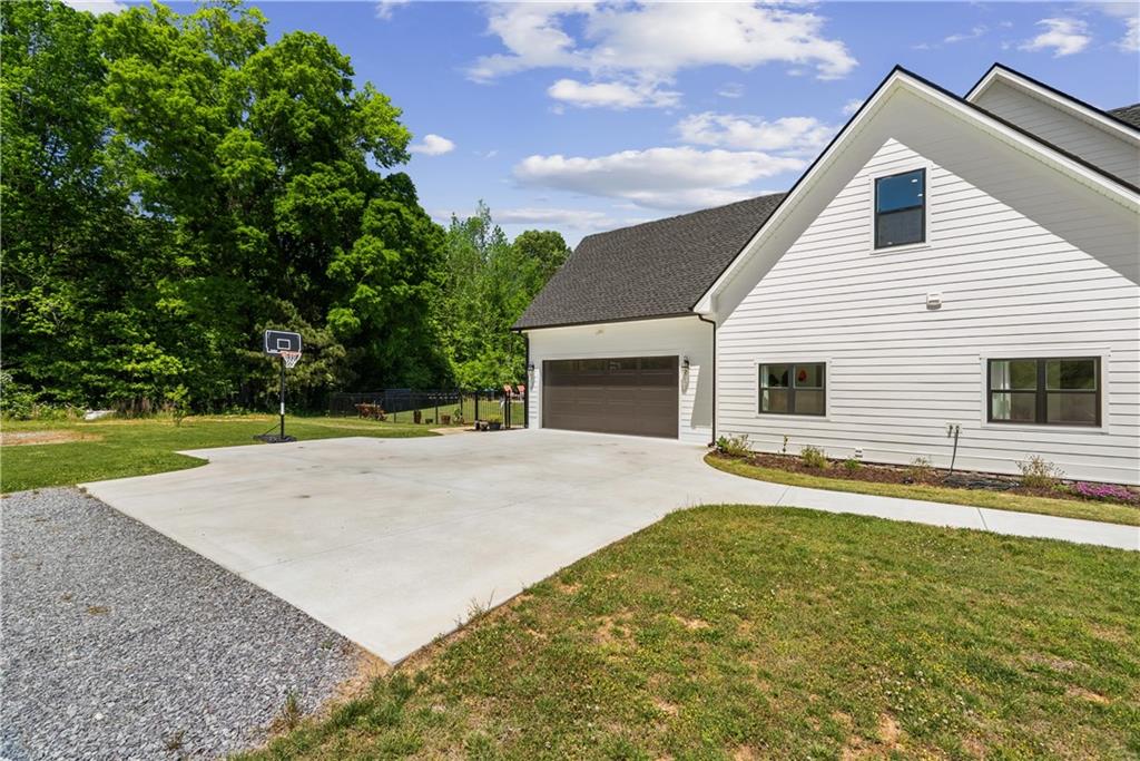 876 Cline Road Property Photo 44