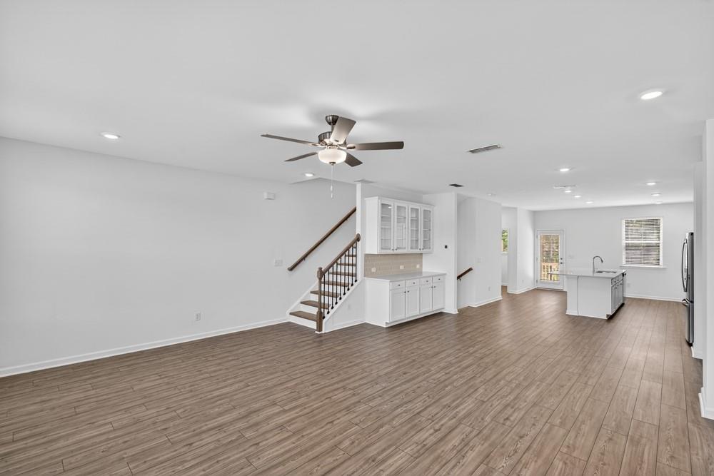 623 Oak Bluff Drive Property Photo 10