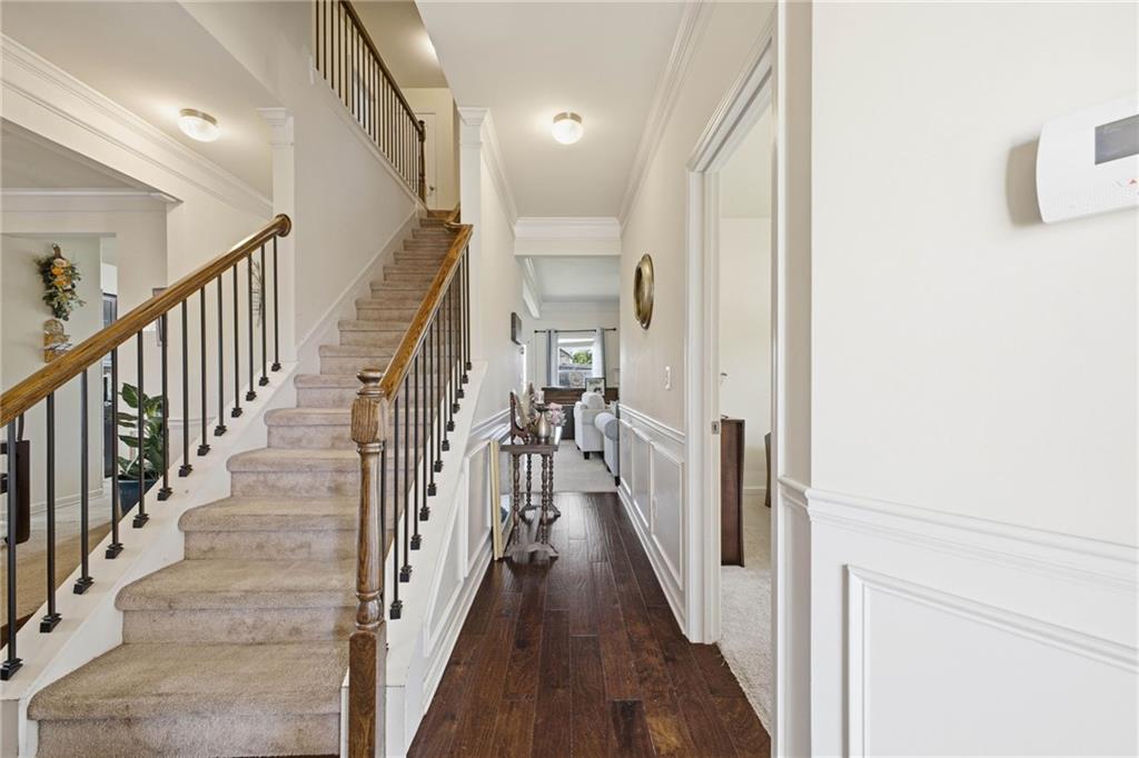 2115 Villa Spring Court Property Photo 2