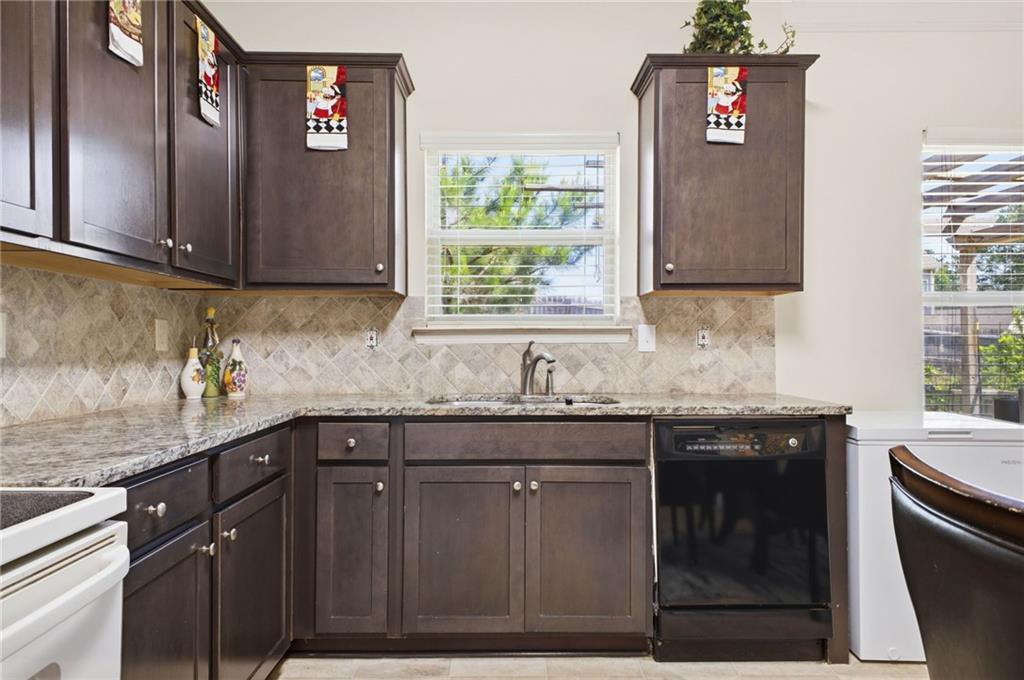 2115 Villa Spring Court Property Photo 8