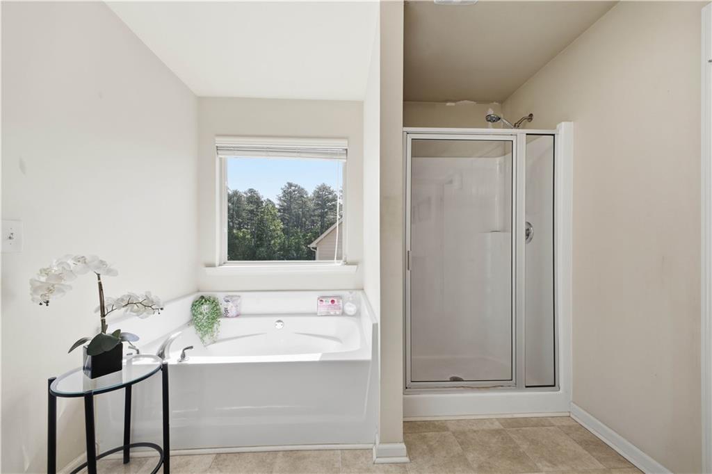 2115 Villa Spring Court Property Photo 11