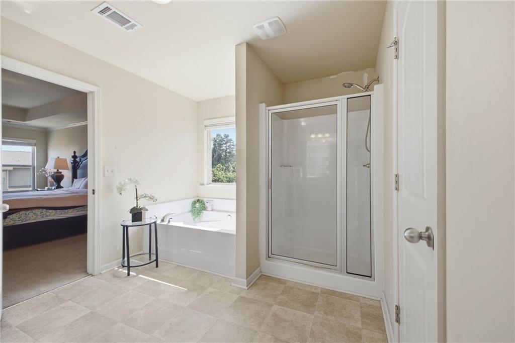 2115 Villa Spring Court Property Photo 12