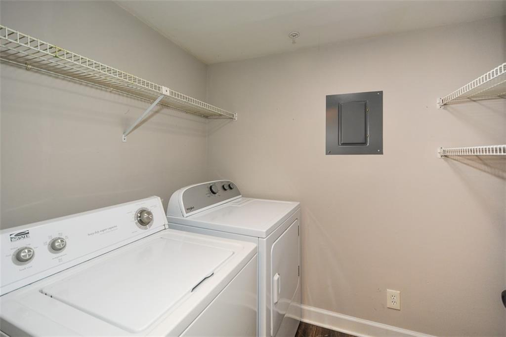 607 Lismore Se Property Photo 18