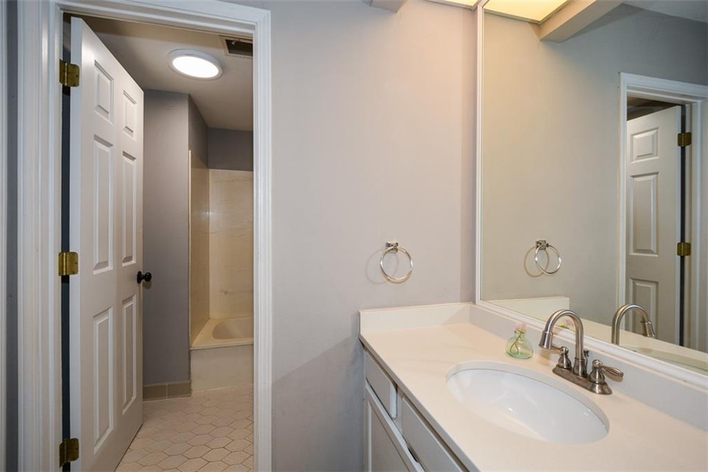 607 Lismore Se Property Photo 22