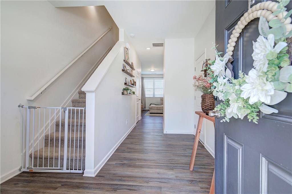 208 Grand Central Way Property Photo 3