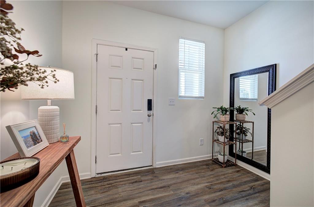 208 Grand Central Way Property Photo 5