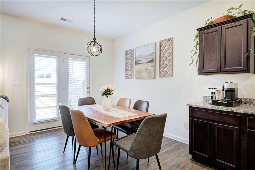208 Grand Central Way Property Photo 15