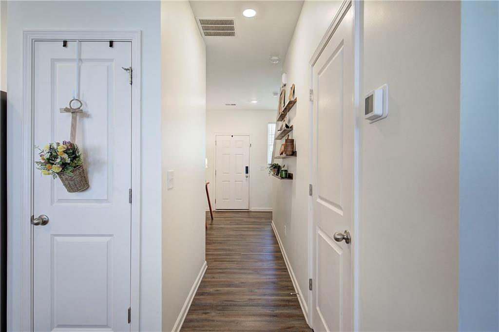 208 Grand Central Way Property Photo 20