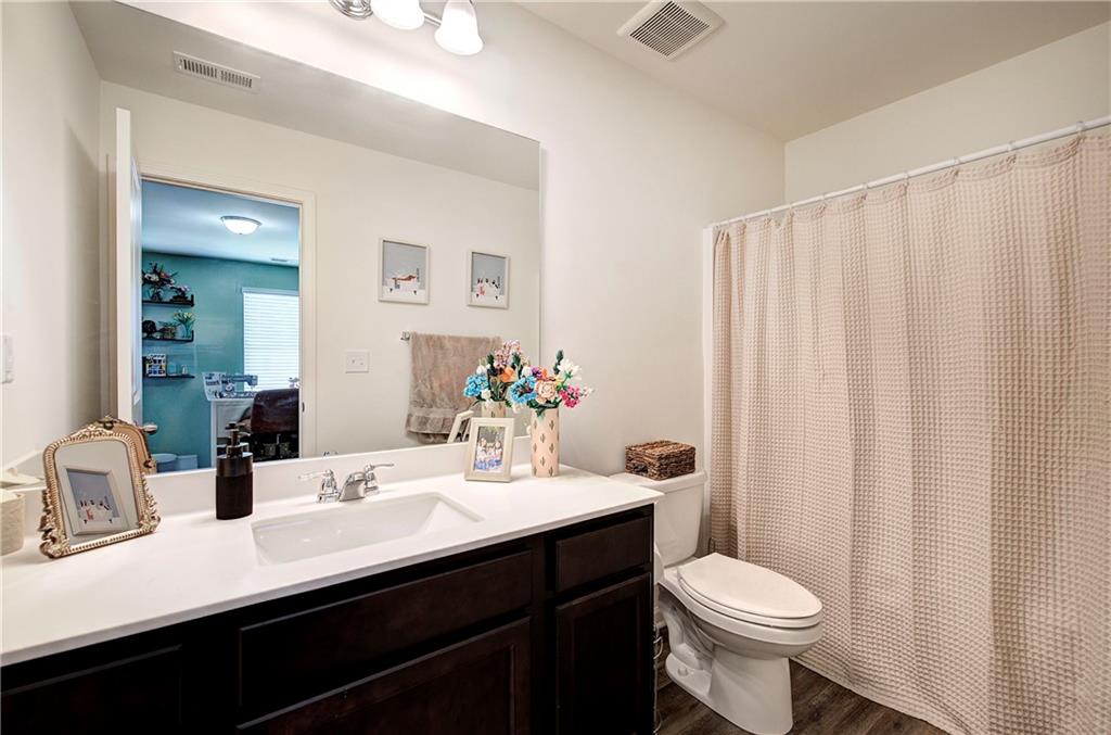 208 Grand Central Way Property Photo 23