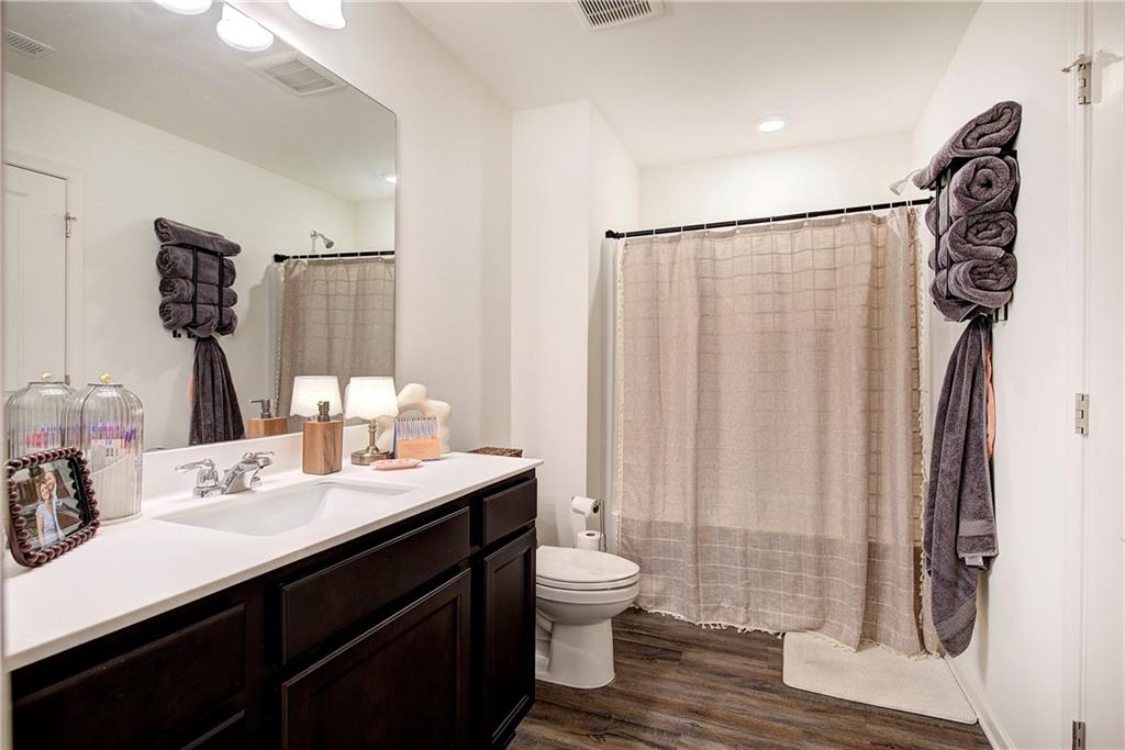 208 Grand Central Way Property Photo 31