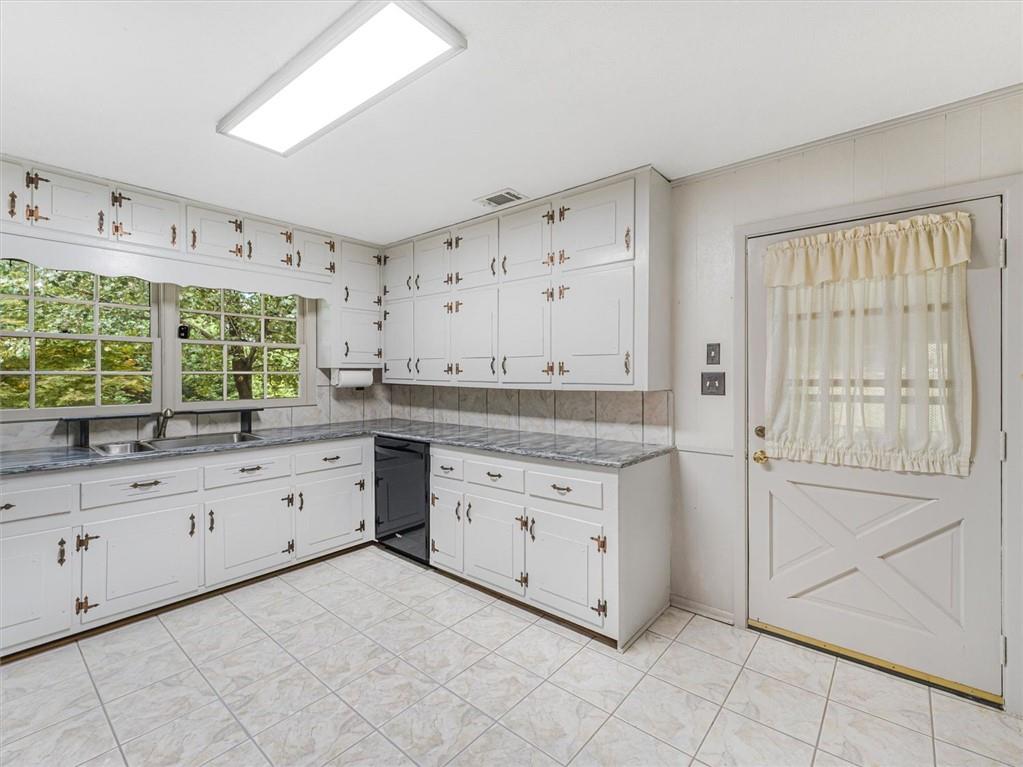 3946 Fraser Circle Property Photo 15