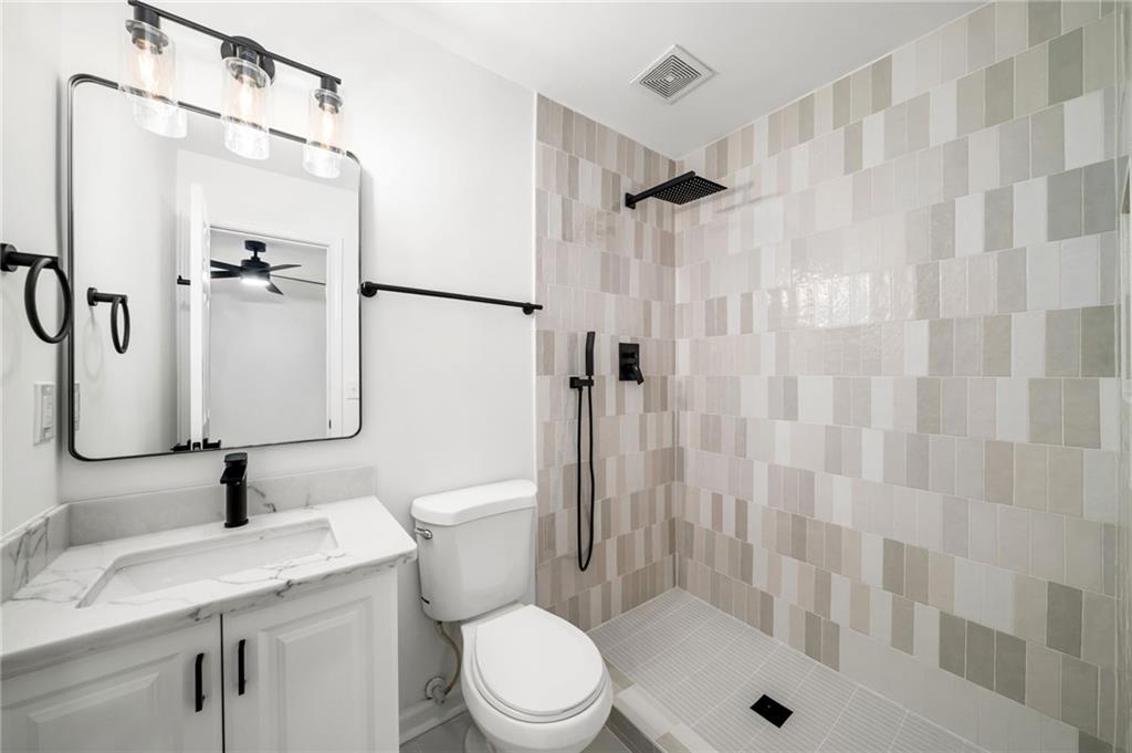 1232 Liberty Parkway Nw Property Photo 7