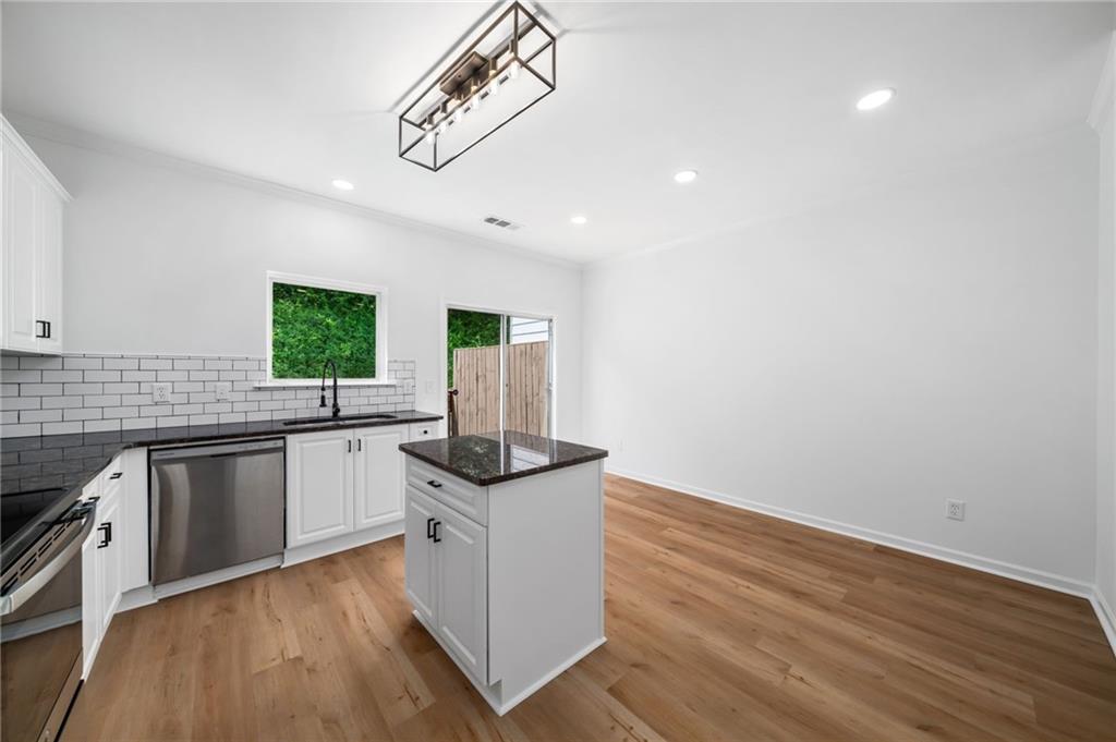 1232 Liberty Parkway Nw Property Photo 22