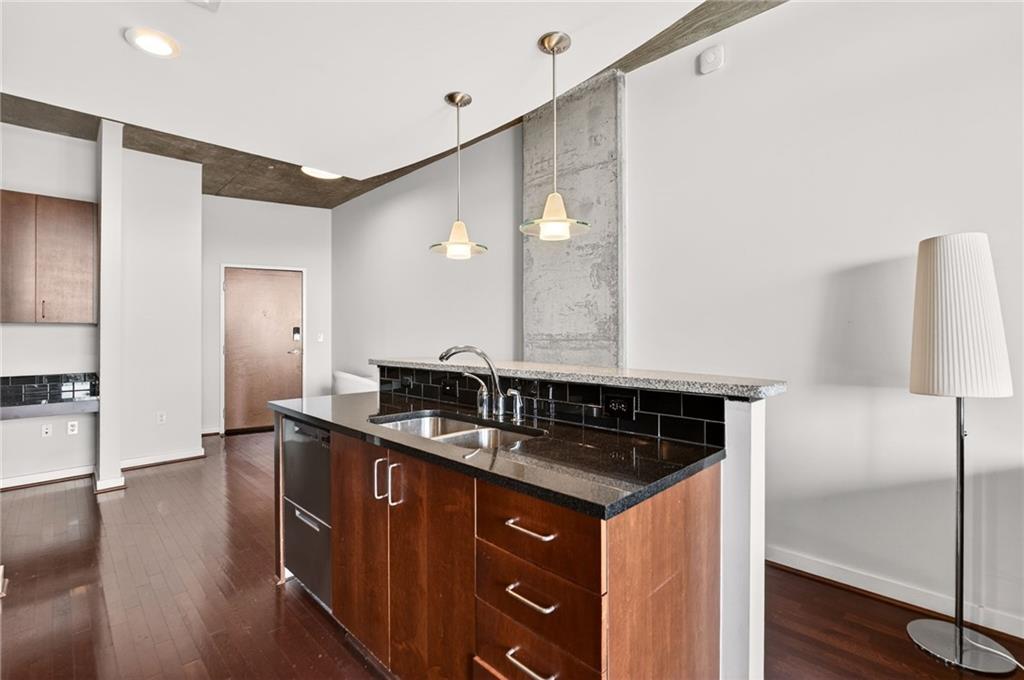 361 17th Street Nw Unit 2013 Property Photo 4
