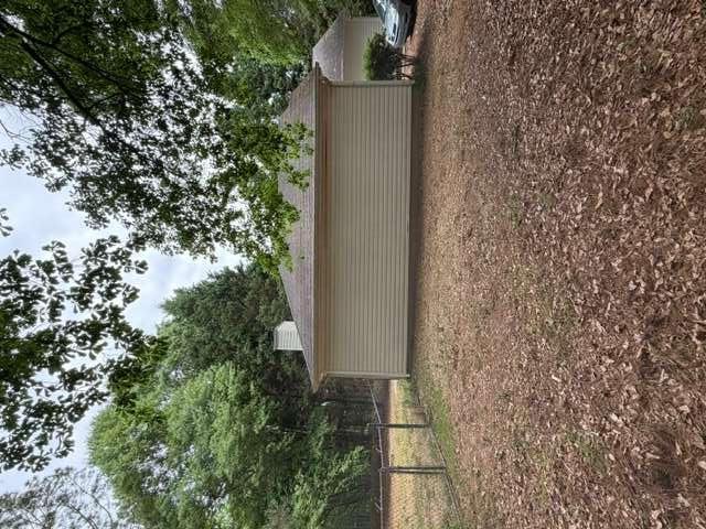882 Whispering Way Property Photo 4