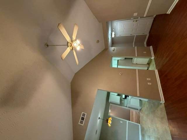 882 Whispering Way Property Photo 6