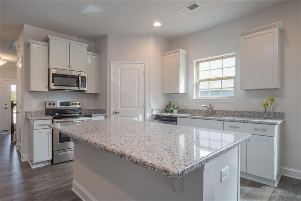 3028 Fairway Drive Property Photo 5