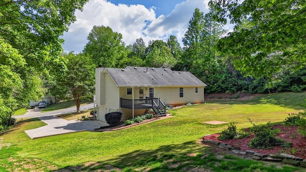 402 Deer Run Property Photo 40